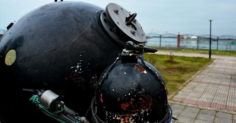 Mina z dna Martwej Wisły