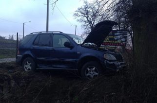 Wypadek w Lniskach: zderzenie volkswagena z mercedesem