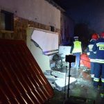 Wypadek w Węsiorach: polo staranowało przystanek [ZDJĘCIA]