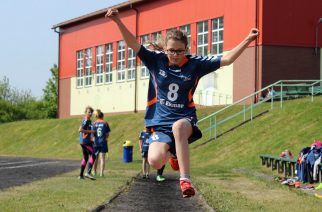 Powiatowe zawody w czwórboju lekkoatletycznym w Chmielnie [ZDJĘCIA]