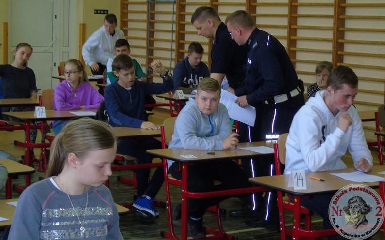 SP 2 w Kartuzach: powiatowe eliminacje turnieju wiedzy o ruchu drogowym [ZDJĘCIA]