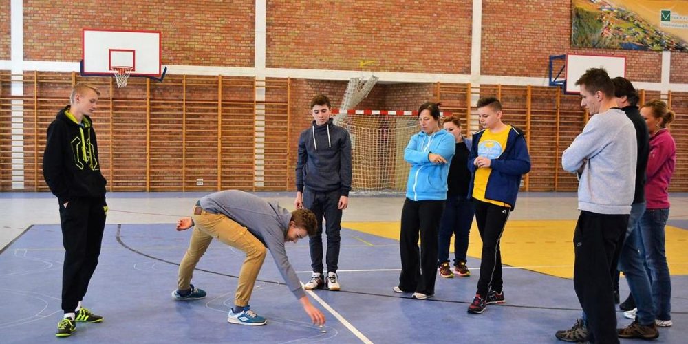 Kapsel Race w Żukowie: turniej w gimnazjum [ZDJĘCIA]