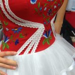 Suknia w kaszubskie wzory – ludowe wzory coraz bardziej popularne [ZDJĘCIA]