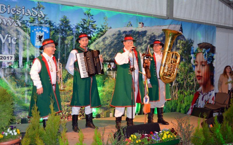 fot.. GOK Somonino/ Biesiada kabaretowa