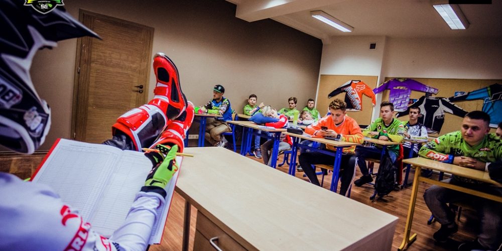 Mistrzostwa Europy Supercross w Gdańsku: na zawodników czeka Superszkoła [WIDEO]