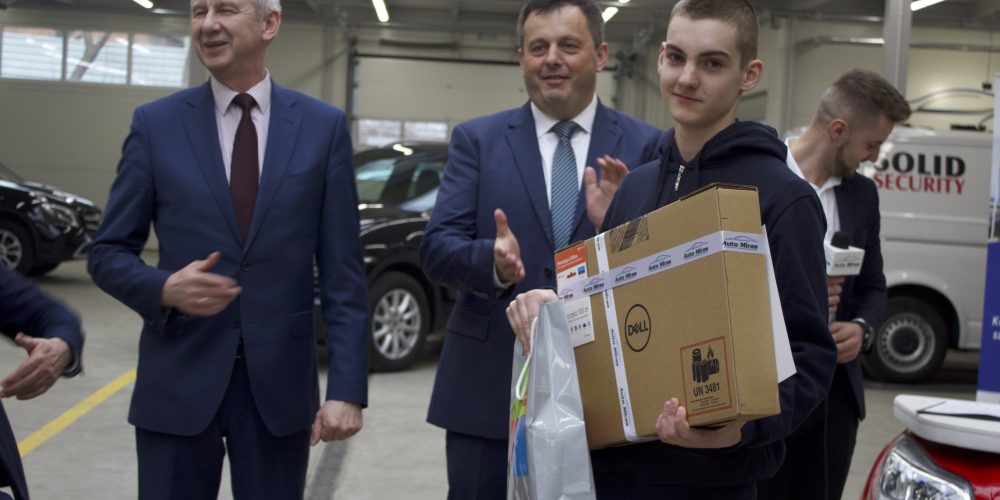 Motoryzacja to przyszłość! AutoMiras wyłonił zwycięzców 2. Konkursu Wiedzy o Motoryzacji