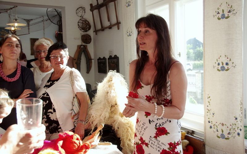 Talent i pasja na pokazie „Filcem malowane” w kartuskim Muzeum Kaszubskim