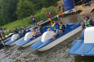 IV Mistrzostwa Kaszub w wyścigach na rowerach wodnych po raz kolejny zgromadziły amatorów sportów wodnych