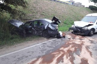 Kolejne wypadki na drogach – trzy osoby w szpitalu