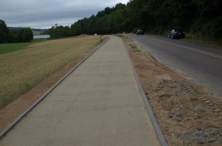 Trwa budowa ścieżki rowerowej na trasie Somonino – Ostrzyce