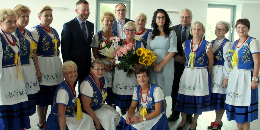 Maria Birr została wyróżniona nagrodą Marszałka "Zwyczajny - Niezwyczajny Senior fot. E.Lejk /zKaszub.info