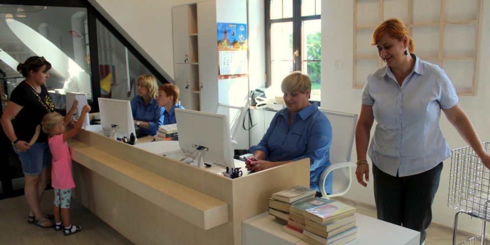Dobry powrót – biblioteka w Kartuzach z coraz większą popularnością