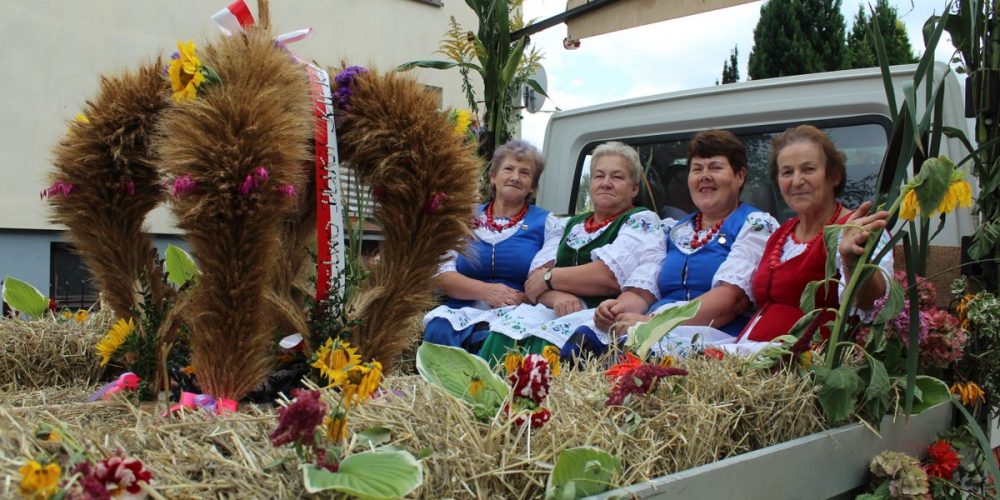 Radość po zakończonej pracy – dożynki gminy Sierakowice 2018