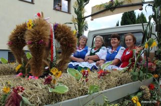 Radość po zakończonej pracy – dożynki gminy Sierakowice 2018