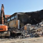 Stara rampa kolejowa znika z kartuskiego krajobrazu