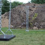 Śmierdzące i niezdrowe znalezisko na ul. Mściwoja II w Kartuzach!