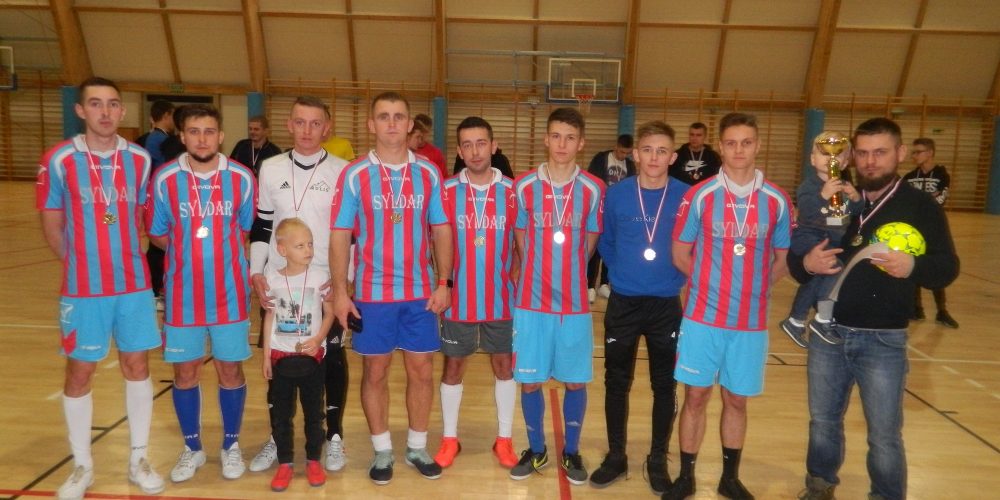Syldar Kiełpino zwycięzcą Turnieju Piłki Nożnej Halowej seniorów