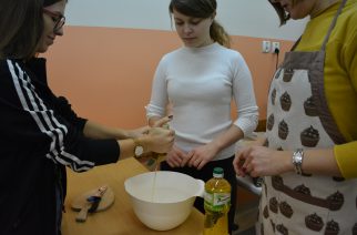 Uczniowie „Klasztornej” wzięli udział w warsztatach ,,Granola fit” [ZDJĘCIA]