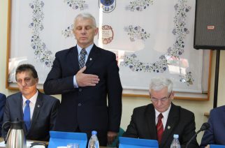 Radni z gminy Żukowo złożyli ślubowanie. Na zdjęciu: Grzegorz Tokarski fot. P.Ch. / zKaszub.info