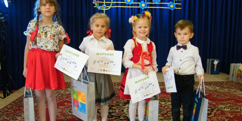 VIII Powiatowy Konkurs Konkurs Piosenki „Kaszëbsczé Spiéwë ú nas” [ZDJĘCIA]