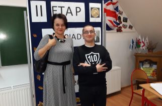 Ariel Grala na podium II etapu Olimpiady Noblowskiej