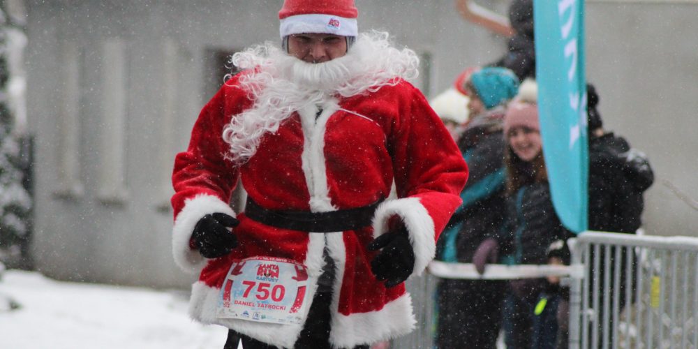 Za nami Santa Run 2018! Świątecznie, sportowo i w śnieżnej scenerii [ZDJĘCIA]