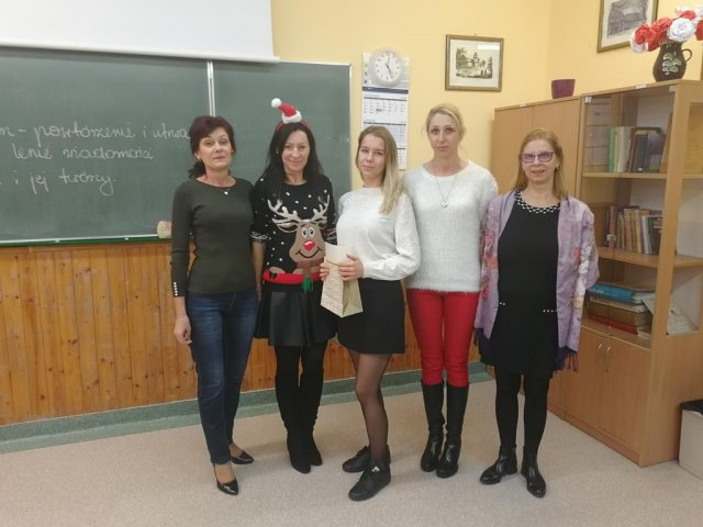 Paulina Butowska najlepsza w Powiatowym Konkursie „Zatrzymać HIV/AIDS!!!”