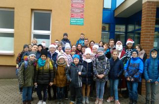 Uczniowie z Pomieczyna podróżowali śladami swojego patrona