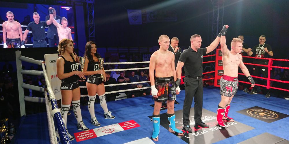 Zawodnicy Rebelii Kartuzy na gali Pałuskiej Fight Night
