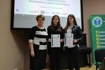 Joanna Łaszewska i Ewelina Damaszk finalistkami IV Olimpiady Wiedzy I Umiejętności Handlowo-Menedżerskich