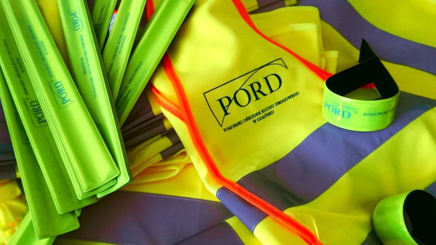 W Kartuzach rozdawane będą kamizelki i odblaski