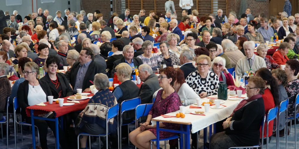 Seniorzy bawili się w Żukowie [ZDJĘCIA]