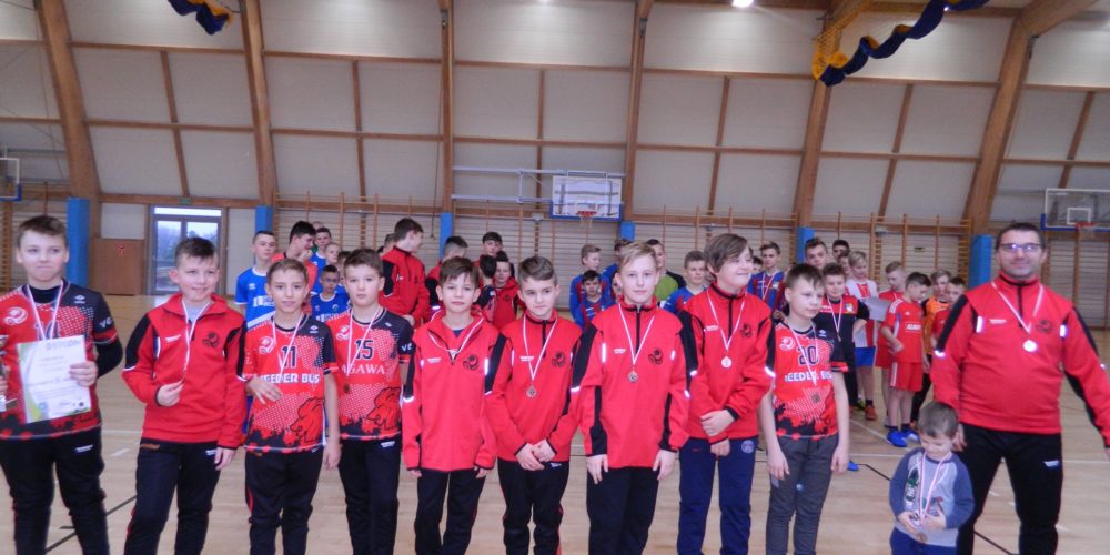 Zwycięstwo UKS Motławy Suchy Dąb po zaciętej rywalizacji w Somoninie