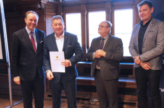 Czwórka sportowców z naszego powiatu ze stypendiami marszałka