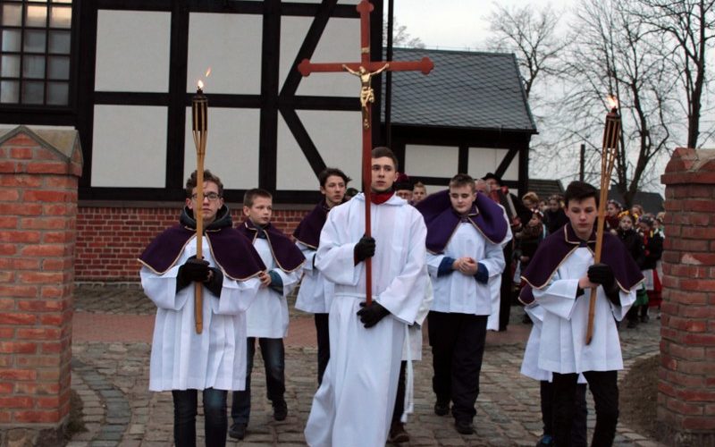 W piątek XVI Kaszubska Droga Krzyżowa w Sianowie