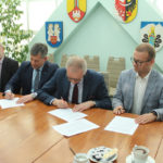 Podpisano umowę na budowę hali i łącznika przy ZSP Przodkowo