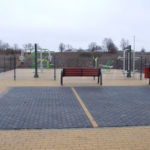 W Pomieczynie powstał ciąg pieszo-jezdny oraz siłownia zewnętrzna