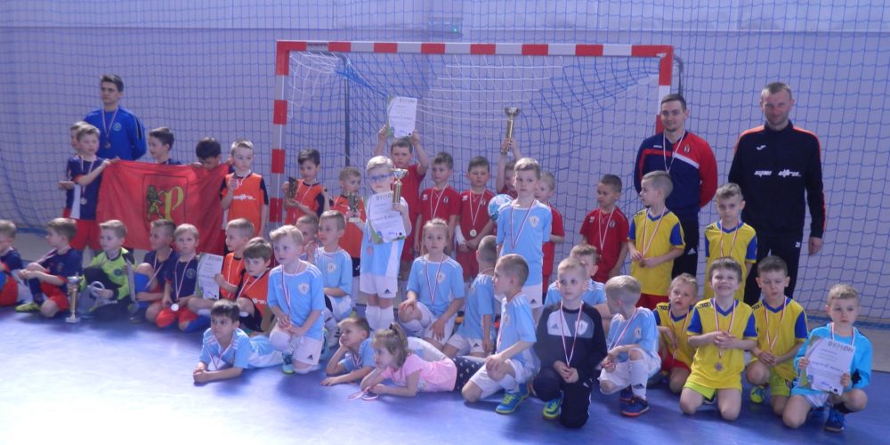 Gedania 1922 Gdańsk zwycięzcą Turniej Piłki Nożnej Halowej w Kiełpinie rocznika 2012