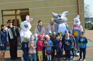 Wielkanocny Zajączek odwiedził somonińskie dzieci
