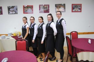 Absolwencie gimnazjum i szkoły podstawowej! Zapraszamy do Zespołu Szkól Ponadgimnazjalnych w Somoninie!