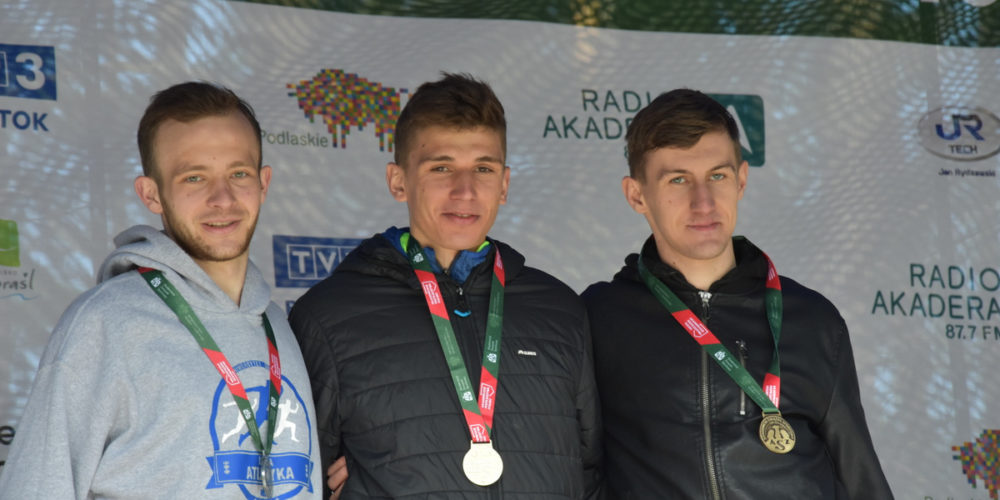 Wojciech Serkowski z srebrnym medalem Akademickich Mistrzostw Polski