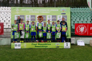 Stężyccy piłkarze ponownie Mistrzem Pomorza w Turnieju o Puchar Tymbarku