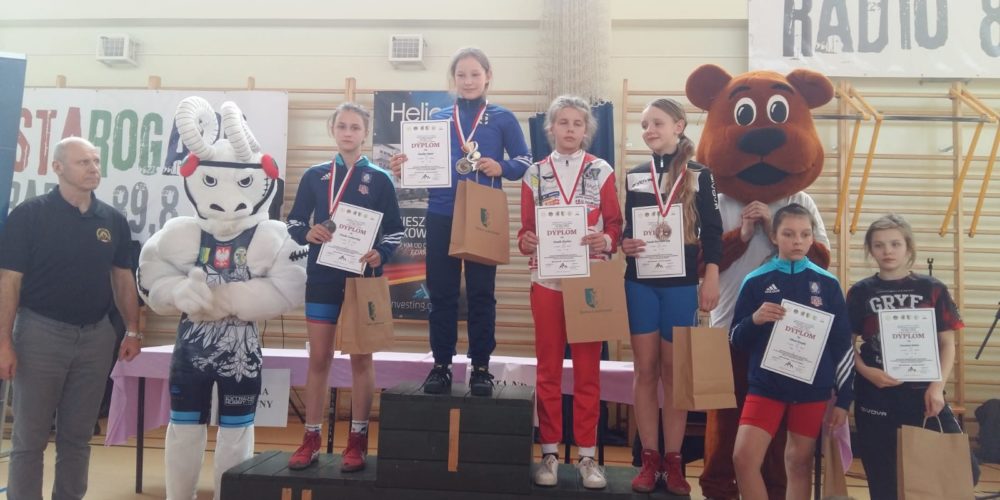 Trzy złota i brąz w Lubichowie dla zawodniczek GKS Cartusia!