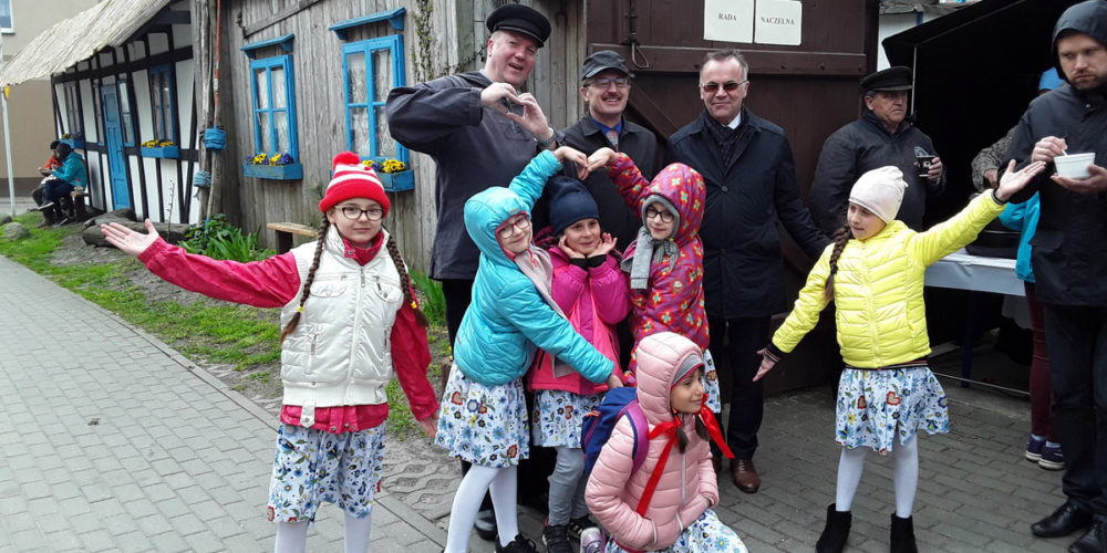 Banińskie „Spiéwné kwiôtczi” wśród rybaków