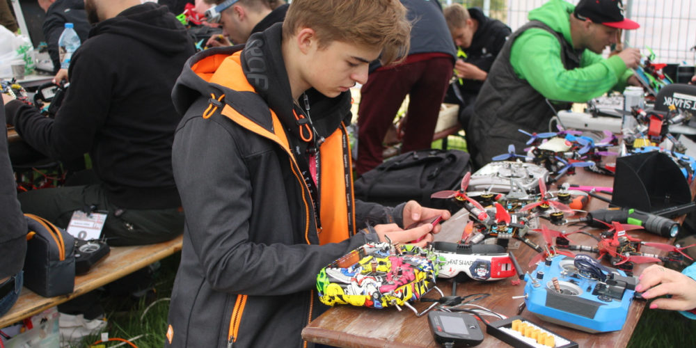 Za nami eliminacje Mistrzostwa Polski w wyścigach dronów [ZDJĘCIA]