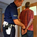 Policjant na urlopie zatrzymał poszukiwanego i prawdopodobnie nietrzeźwego kierowcę