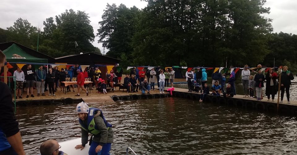 W Ostrzycach odbyły się V Mistrzostwa Kaszub w wyścigach na rowerkach wodnych