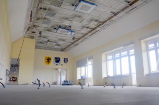 Modernizacja budynku Urzędu Gminy już na półmetku