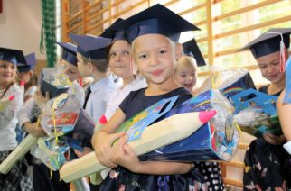 Borkowo – dzieci klas pierwszych uroczyście pasowane na uczniów [ZDJĘCIA]