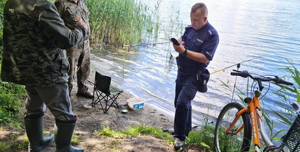Wędkarze pod kontrolą